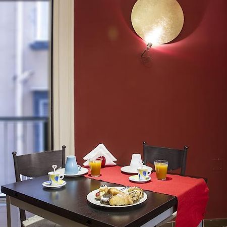 Duomo 89 Bed & Breakfast เนเปิลส์ ภายนอก รูปภาพ