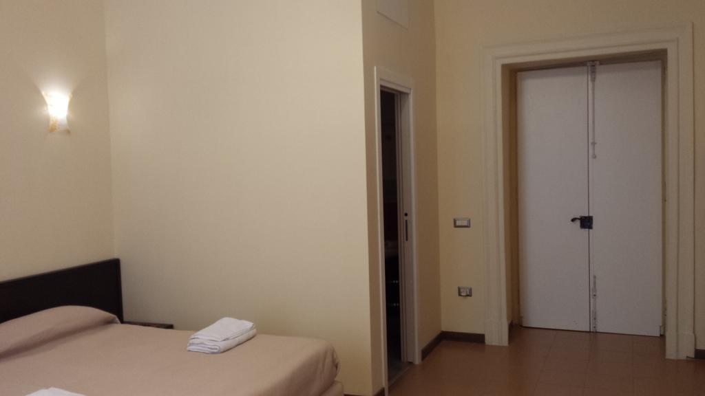 Duomo 89 Bed & Breakfast เนเปิลส์ ห้อง รูปภาพ