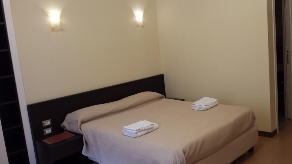 Duomo 89 Bed & Breakfast เนเปิลส์ ห้อง รูปภาพ