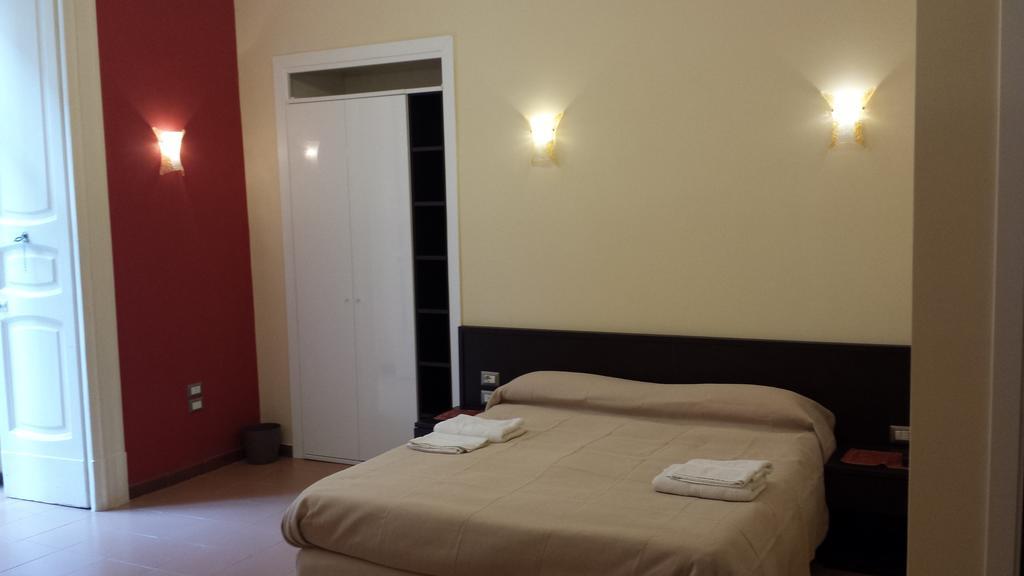 Duomo 89 Bed & Breakfast เนเปิลส์ ห้อง รูปภาพ