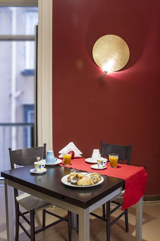 Duomo 89 Bed & Breakfast เนเปิลส์ ภายนอก รูปภาพ